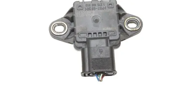 Toyota Avensis T270 ESP acceleration yaw rate sensor 891830F010