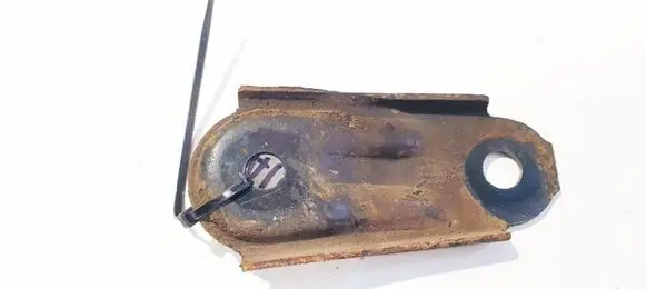 Lexus IS 220D-250-350 Radiator mount bracket 