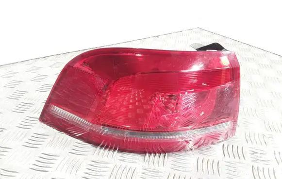 Volkswagen PASSAT B7 Rear/tail lights 3AF945095C