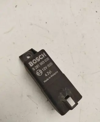 Honda Civic Glow plug pre-heat relay 0281003030