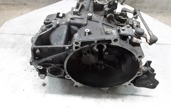 Manual 6 speed gearbox