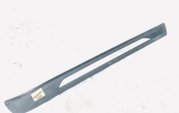 BMW 4 F32 F33 Front sill trim cover 18409609 7395027