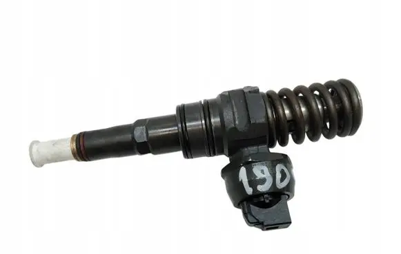 Volkswagen Touran I Fuel injector 038130073BN