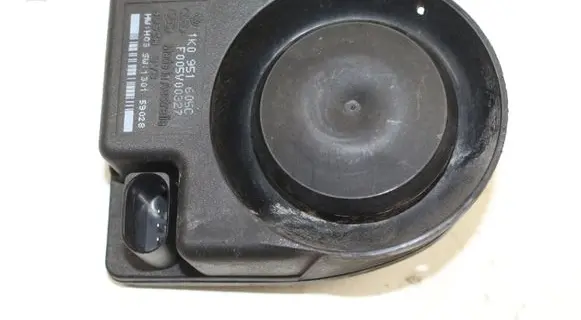 Audi A6 S6 C6 4F Alarm system siren 1K0951605C