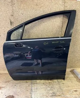 Peugeot 5008 Front door 121212