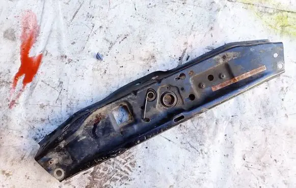 Opel Astra H Radiator support slam panel 