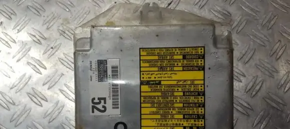 Lexus RX 300 Airbag control unit/module 8917048060 89170-48060