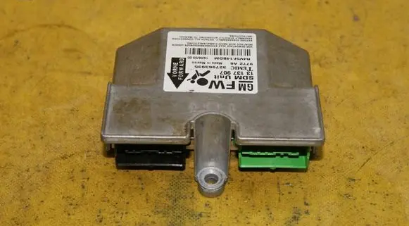 Opel Zafira B Airbag control unit/module 13137907FW