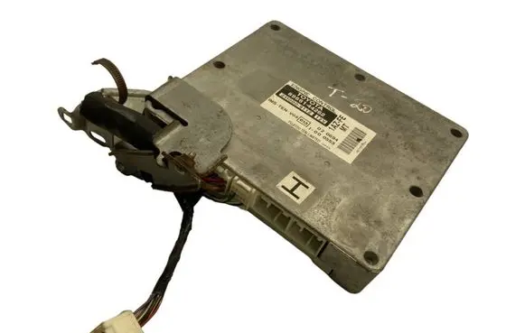 Toyota Avensis Verso Engine control unit/module 8966144262 2110009112 020694