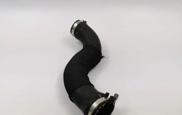 Audi A4 S4 B8 8K Intercooler hose/pipe 8K0145737J