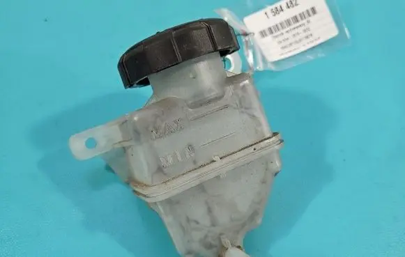 KIA Niro Coolant expansion tank/reservoir 410662B103 IMPRK1584482