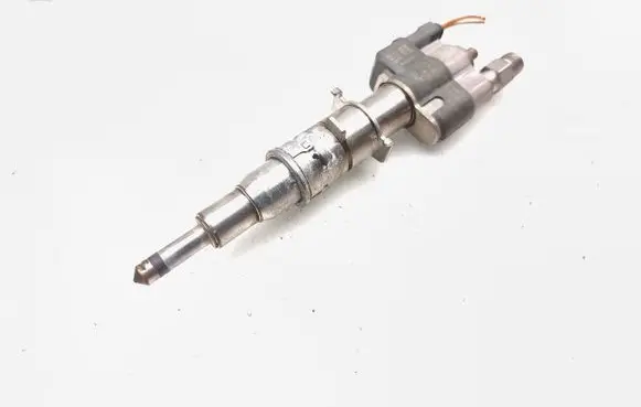 BMW 3 E90 E91 Fuel injector 7589048 758904808