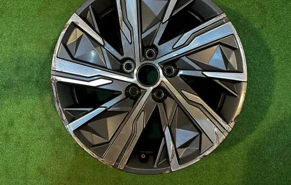 Hyundai Tucson IV NX4 R17 alloy rim 