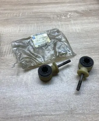 Opel Astra F Front anti-roll bar/stabilizer link 90278577