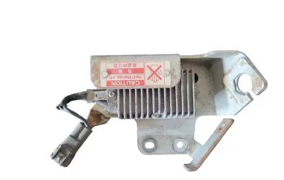 Mazda CX-7 Fan control module L37J018832 056777-1000