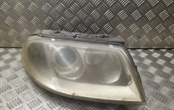 Volkswagen PASSAT B5.5 Headlight/headlamp 3B0941016AN