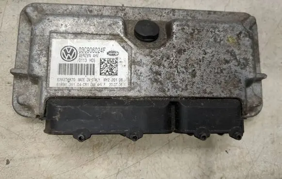 Volkswagen Golf VII Engine control unit/module 03C906024F 6160135104