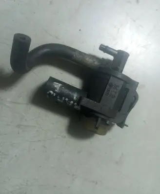 Volkswagen PASSAT B6 Turbo solenoid valve 1J0906283C PA66GF13
