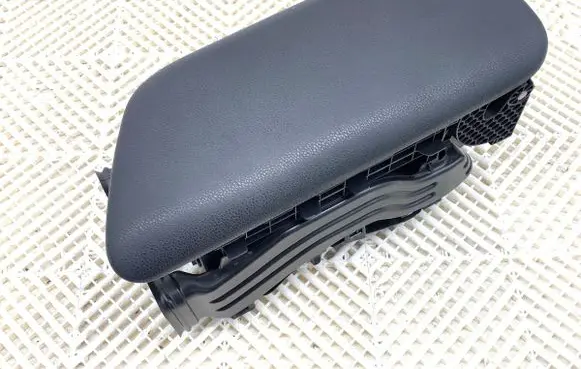 Toyota Camry VIII XV70 Armrest 5881233100
