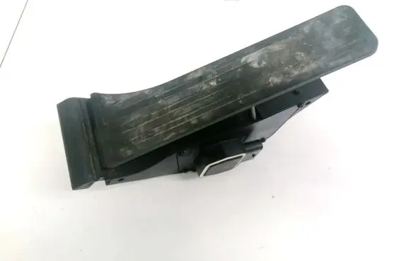 Mercedes-Benz E W212 Accelerator throttle pedal A2223001000 2171