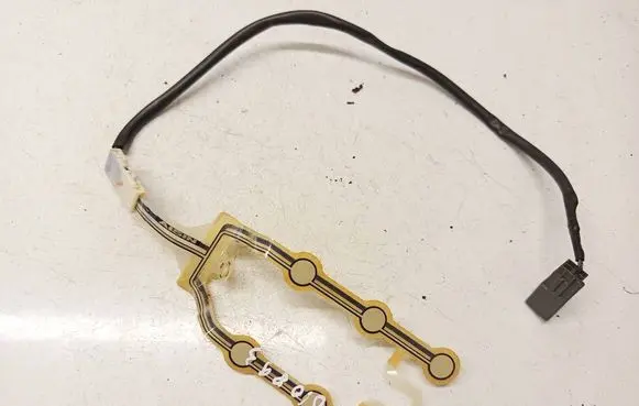 Mazda 5 Seat heating element 