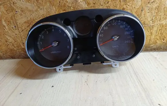 Nissan Qashqai+2 Speedometer (instrument cluster) TD01E