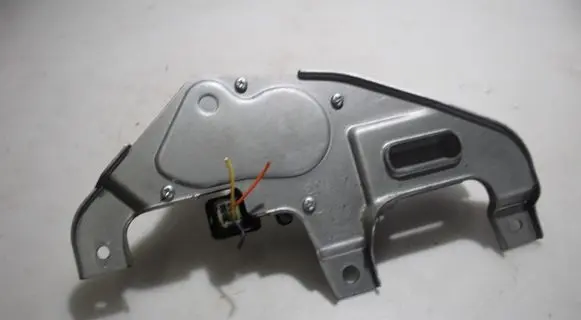 Suzuki Swift I Rear window wiper motor