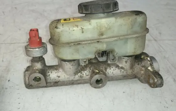 Ford Explorer Master brake cylinder F3TA-9F924CA