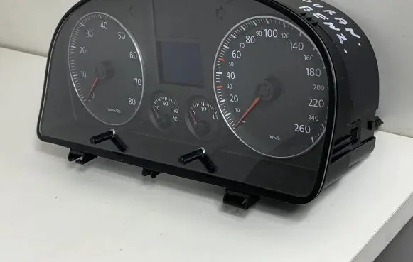 Volkswagen Touran I Speedometer (instrument cluster) 1T0920860B