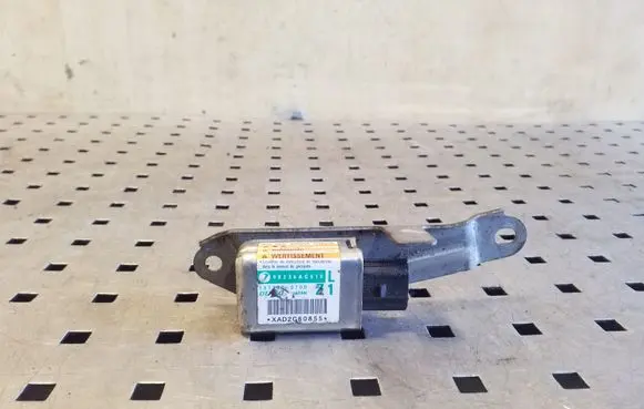 Subaru Outback Airbag deployment crash/impact sensor 98236AG010 1879000700
