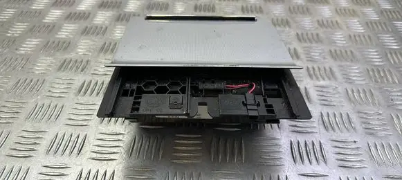 Skoda Octavia Mk3 (5E) Ashtray (front) 5E2863077B