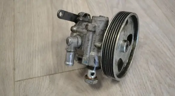 Peugeot Boxer Power steering pump 9805820980
