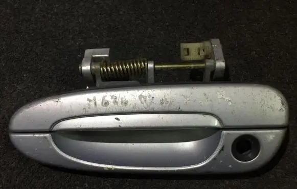Mazda 626 Front door exterior handle