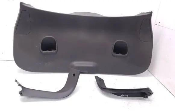 Renault Clio IV Tailgate/boot cover trim set 909022407R 909031189R 909004686R