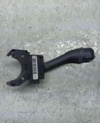 Volkswagen PASSAT B5.5 Wiper control stalk