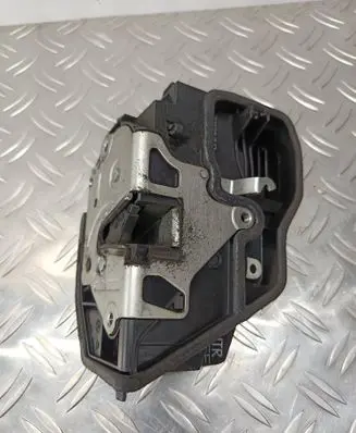 BMW 1 E81 E87 Rear door lock 7202148