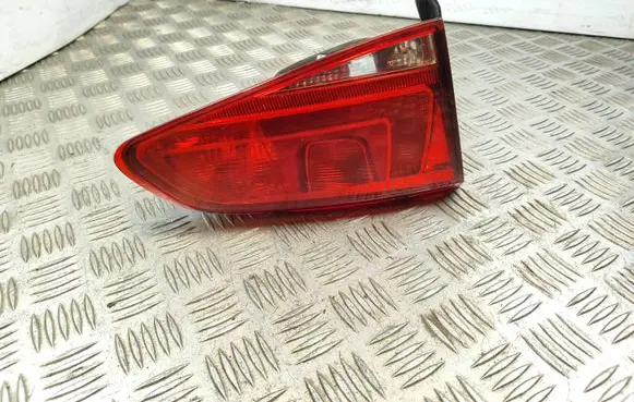 Volkswagen Golf VII Tailgate rear/tail lights 5G0945093AC 90052126A M90052126A1892