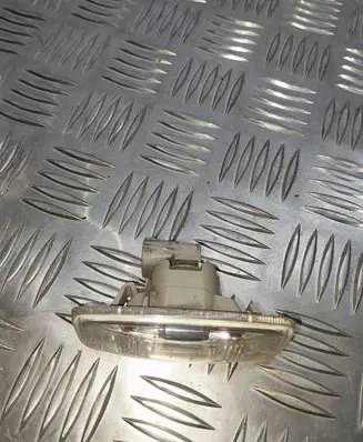 Nissan Murano Z50 Front fender indicator light