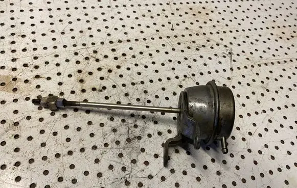 Volkswagen Tiguan Turbo system vacuum part 