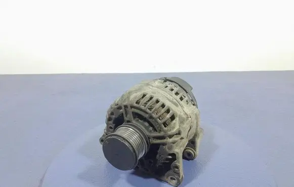Seat Leon (1M) Generator/alternator 038903023L