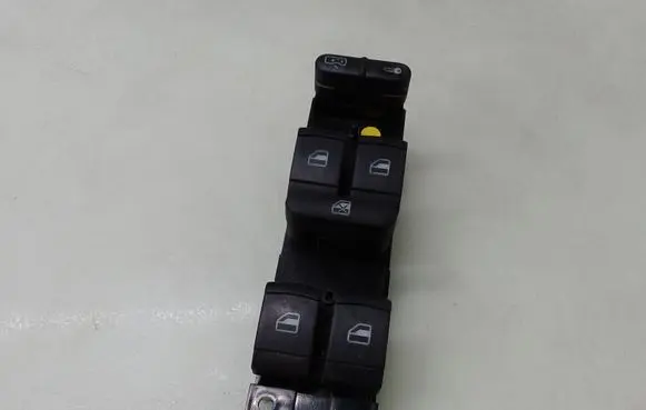Volkswagen PASSAT B5.5 Electric window control switch 1J4959857D