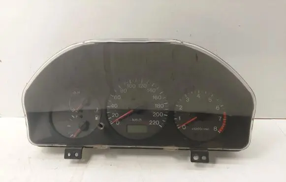 Mazda 323 F Speedometer (instrument cluster) BJ3NB