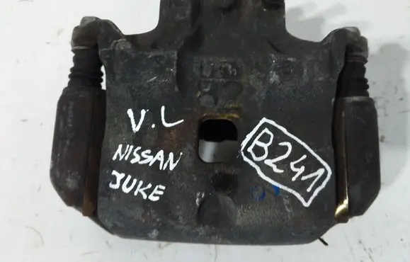 Nissan Juke I F15 Front brake caliper 7GH82