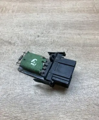 Volkswagen Golf III Heater blower motor/fan resistor 1H0959263 881055650