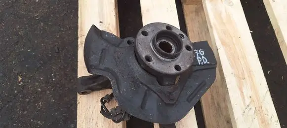 Peugeot 807 Front wheel hub