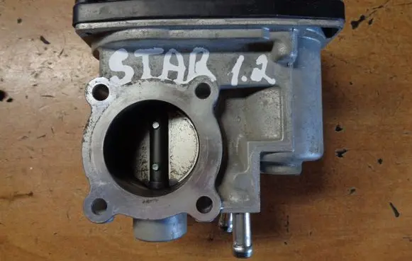 Mitsubishi Space Star Throttle valve