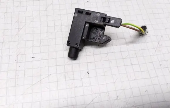 Seat Ibiza III (6L) Sensor 1J0947561