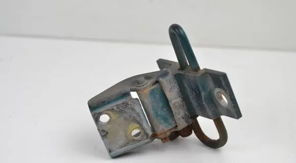 Audi A6 S6 C4 4A Front door lower hinge 4A0831412D