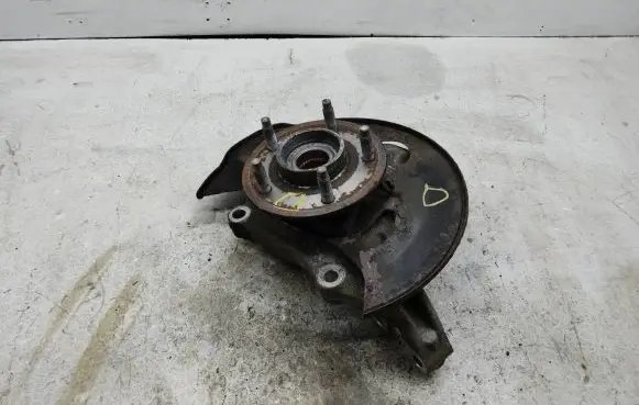 Chevrolet Captiva Front wheel hub spindle knuckle