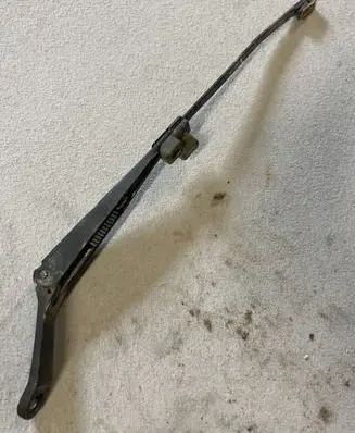 Opel Frontera B Rear wiper blade arm 